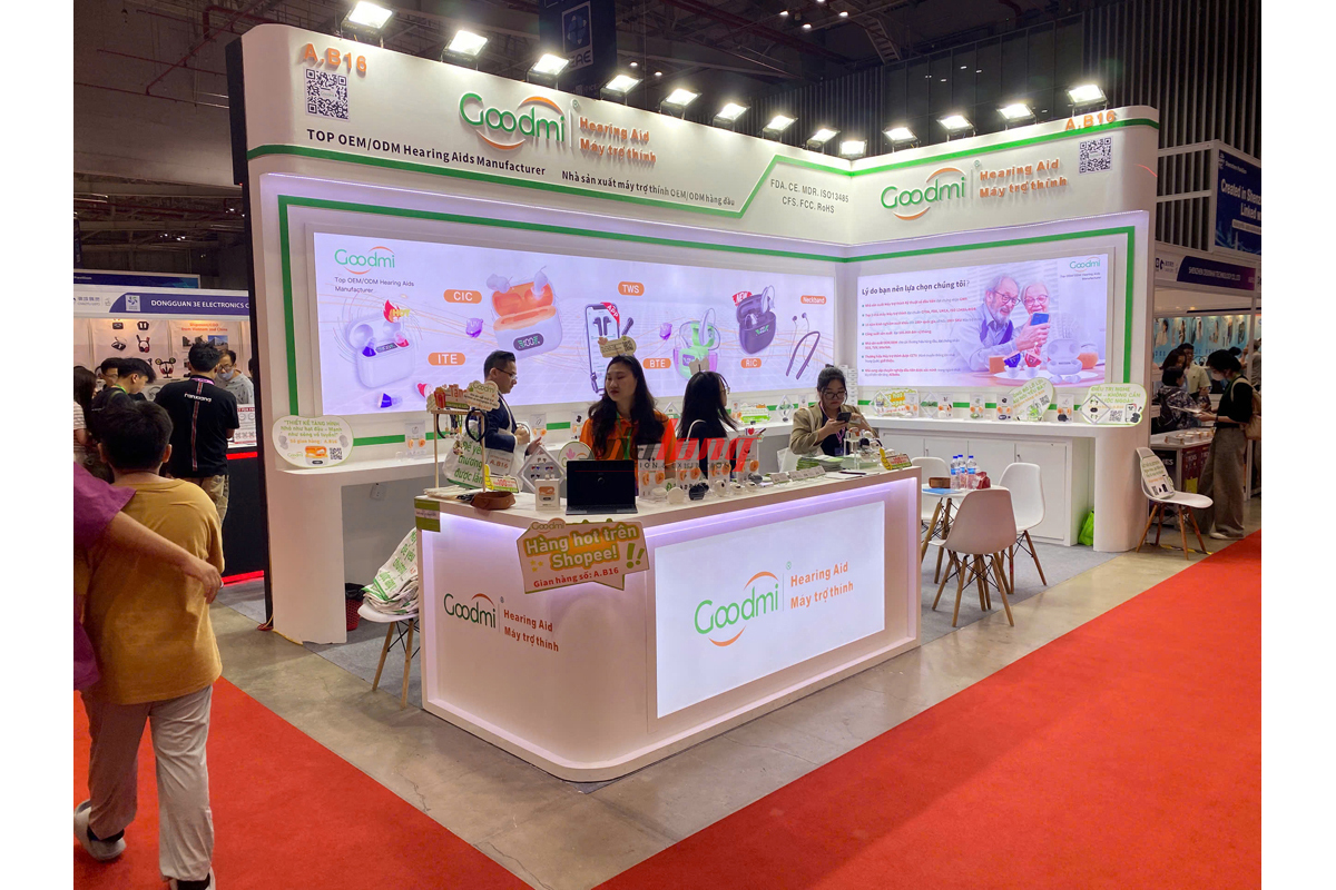 IEAE 2025 in Hanoi - Design and complete construction of Remax, Goodmi, Fanxiana booth clusters